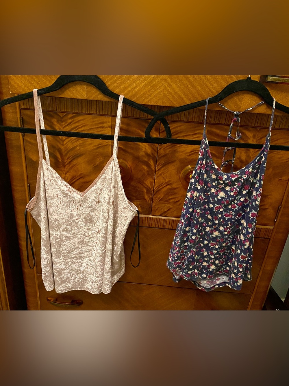 LOT (2) Forever 21 Retro Loose Fit Cropped Strappy Tank Tops Y2K-inspired